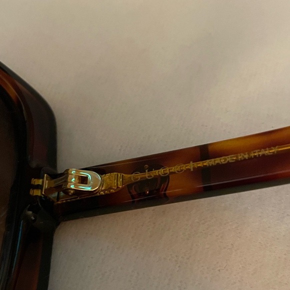 Gucci sunglasses - Picture 7 of 8